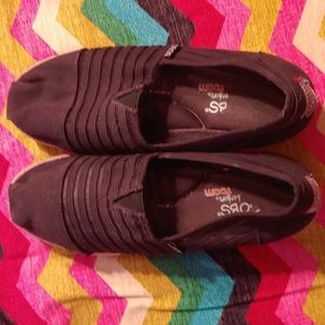 BOBS black size 8.5 Excellent condition